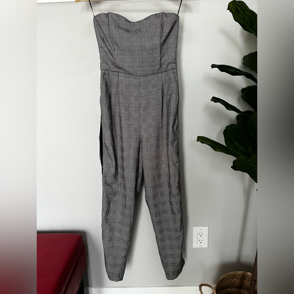 DYNAMITE JUMPSUIT ROMPER IN LIKE NEW CONDITION ( USED ONLY ONCE)
